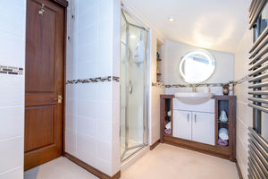 Photo 33- click for photo gallery